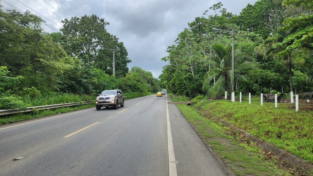 Lee más sobre el artículo Rehabilitación y Mantenimiento de Carretera Panamericana Este, Sector Pacora – Yaviza, Panamá